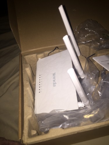 This A Brand New Router In Mint Condition Not Use