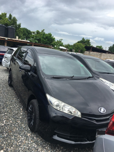 TOYOTA WISH 2013 