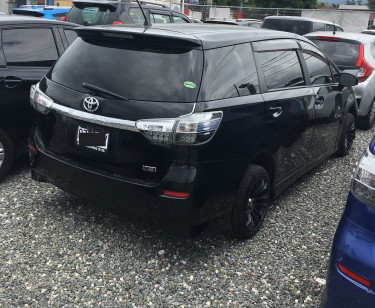 TOYOTA WISH 2013 