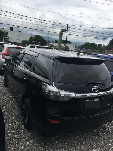TOYOTA WISH 2013 