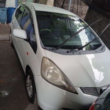 HONDA FIT 2010