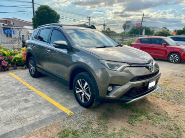 TOYOTA RAV4 2017