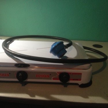 Used Desktop Gas Stove With The Gas Head And Hose 
