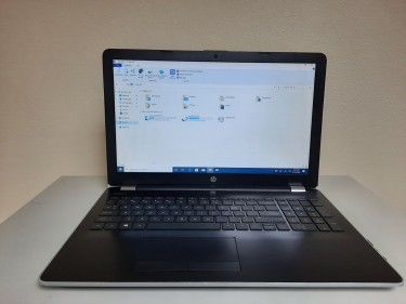 HP Touchscreen Laptop With Accessories 