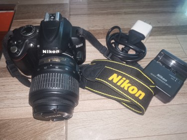 Used Nikon D3000 With Kit Lens + Charger For Sale