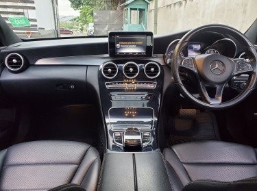 2015 Mercedes Benz C180 (NEWLY IMPORTED)
