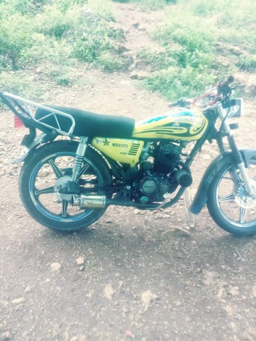 200 Cc Bike With Pappers