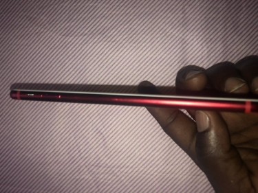 Red Iphone 7+ *256GB