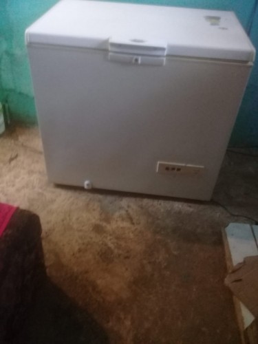 Deep Freezer Needs A New Moto Works On And Off