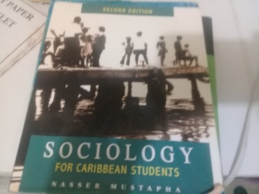 SELLING  SOCIOlOGY BOOK FOR CAPE CALL 4470948