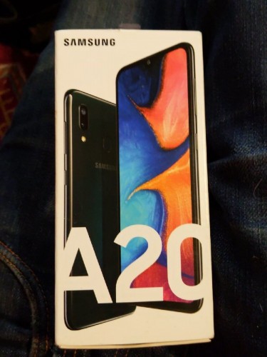 BRAND NEW SAMSUNG A20S ANDROID PHONE 