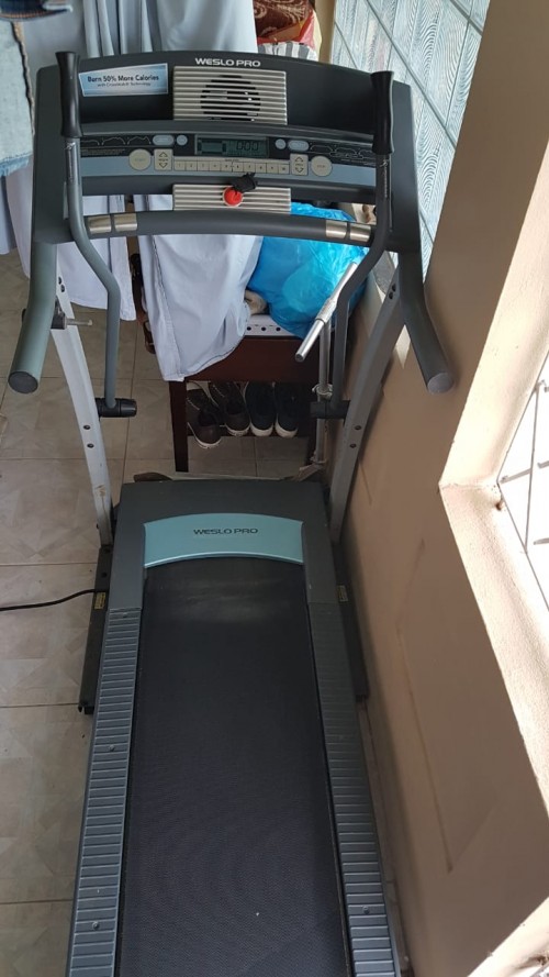 Treadmill (Brand: Weslo Pro Crosawalk 7.8)