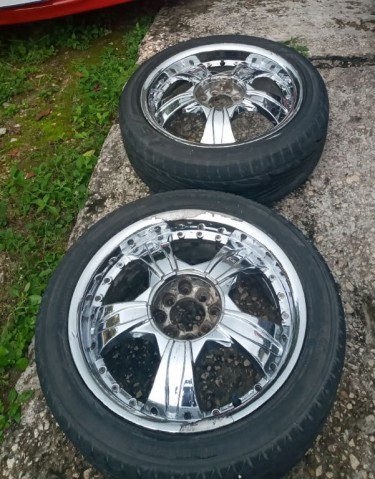 17 Chrome Rims & Tires