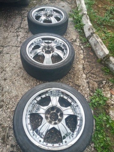 17 Chrome Rims & Tires