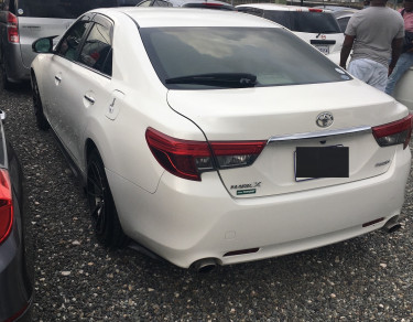 TOYOTA MARK X 2014