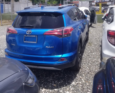 TOYOTA RAV4 2017 