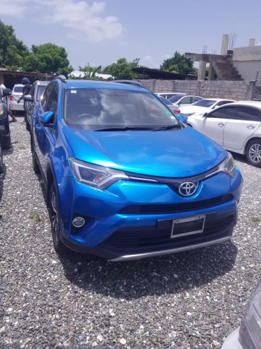 TOYOTA RAV4 2017 