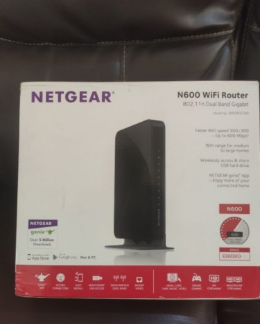 Open Box Netgear N600 Wifi Modem Router