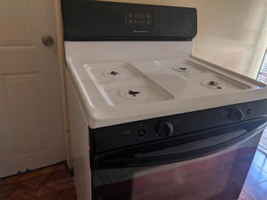 Frigidaire Stove For Sale -30 In