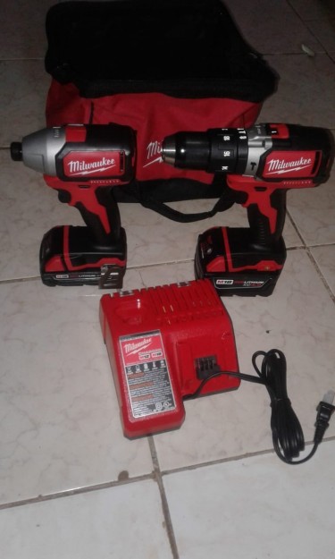 Milwaukee Hammer Drill And Impact Driver
