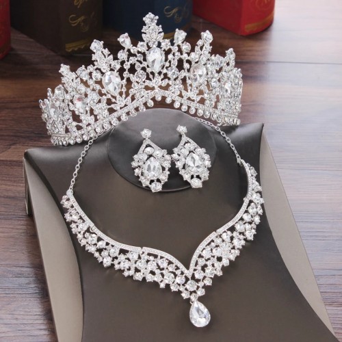 Crown Earring And Necklace Jewelry Set