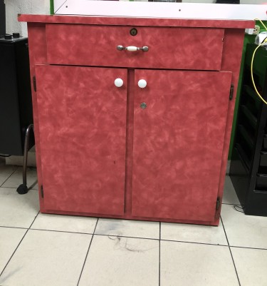 Used Salon Stations