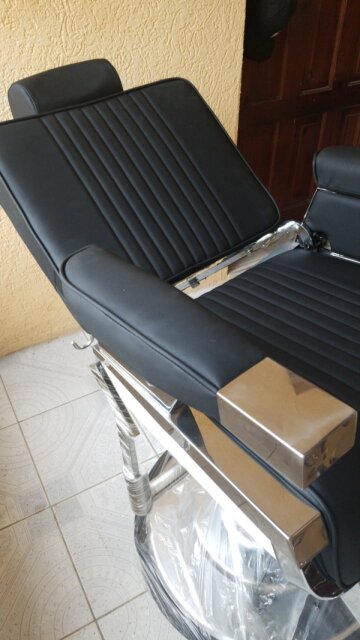 Durable Barber Chairs