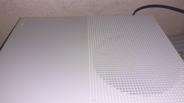Xbox One S All Digital+new Xbox Series X Controlle