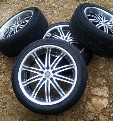 Four 20s Rims N Tyres 5x114.3 