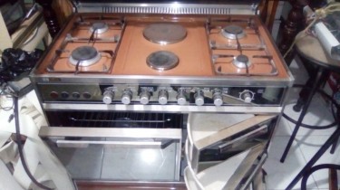 Stainless Steel 4 Gas + 2 Electric Stove