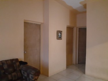 1 Bedroom-Female ONLY (Professional Or Student)