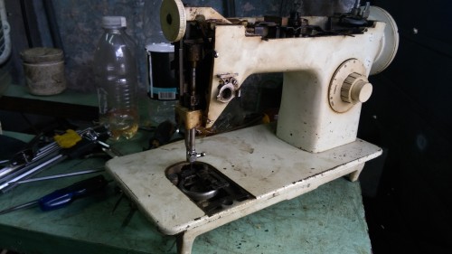 We Buy Sewing Machine, Any Condition For Cash.