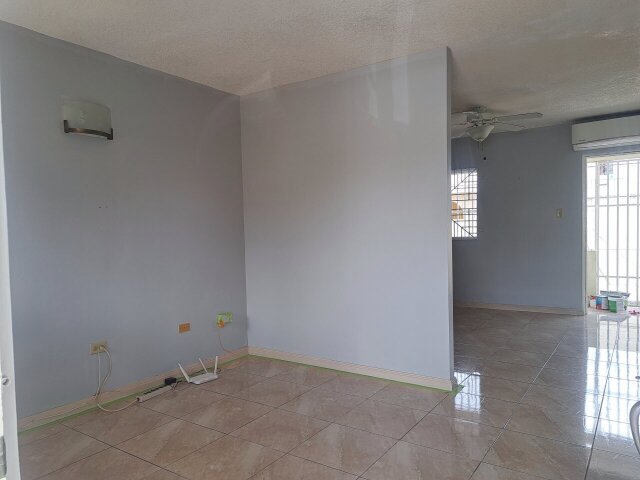 UNFURNISHED 1 Bedroom Apartment For Rent