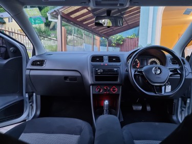 2018 VW Polo Sedan 2.35mil NEG!