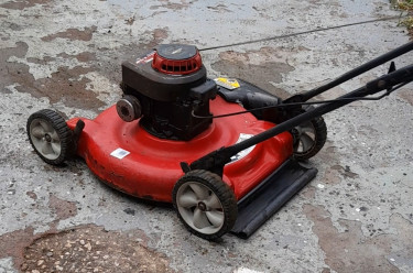 Lawnmower With Briggs&stratton Engine