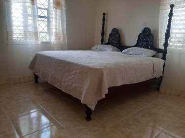 Fully Furnished 2 Bedrooms 2 Baths