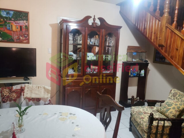 4 Bedrooms 3 Baths House In Lilliput $38 Million