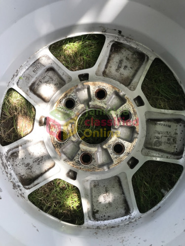 NISSAN OEM  WHEELS 