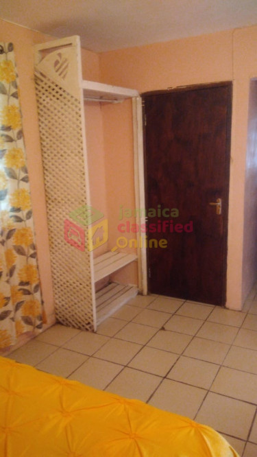 Semi Furnished 1 Bedroom Studio Apartment For Rent