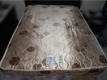 Queen Mattress 
