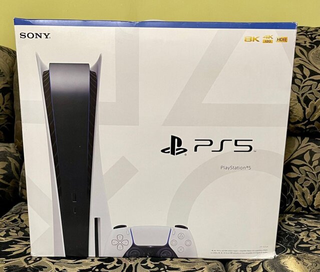 Brand New IN BOX PS5 (CD Type)