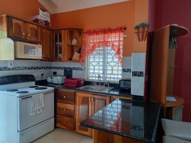 FOR SALE : Emerald Estate 2 Bedroom 1 Bathroom