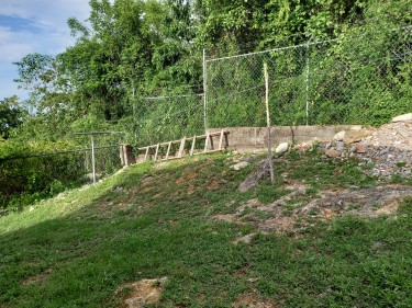 FOR SALE : Emerald Estate 2 Bedroom 1 Bathroom
