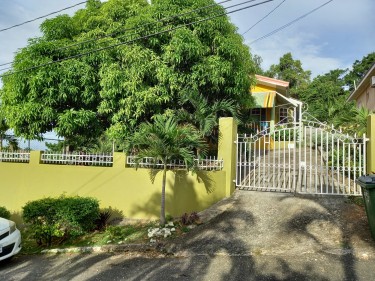 FOR SALE : Emerald Estate 2 Bedroom 1 Bathroom