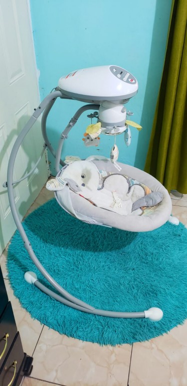 Fisher-Price Sweet Snugapuppy Cradle 'n Swing