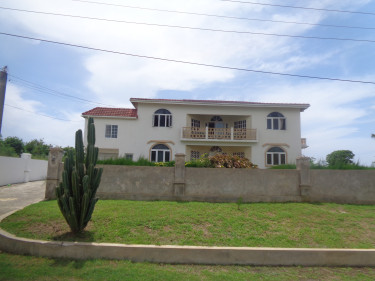 5 Bedroom Guest House