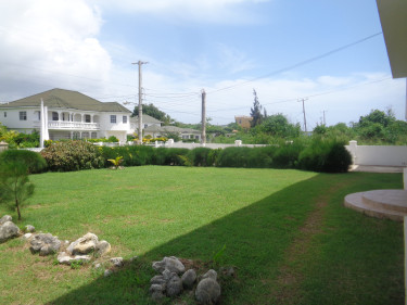 5 Bedroom Guest House