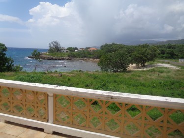 5 Bedroom Guest House