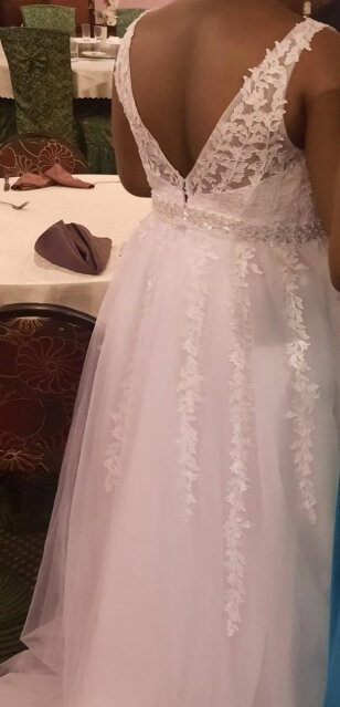 V- Neck Wedding Dress For Sale!!!