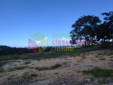 FAIRFIELD ESTATE  LOTS FOR SALE (LOTS ARE STEEP)